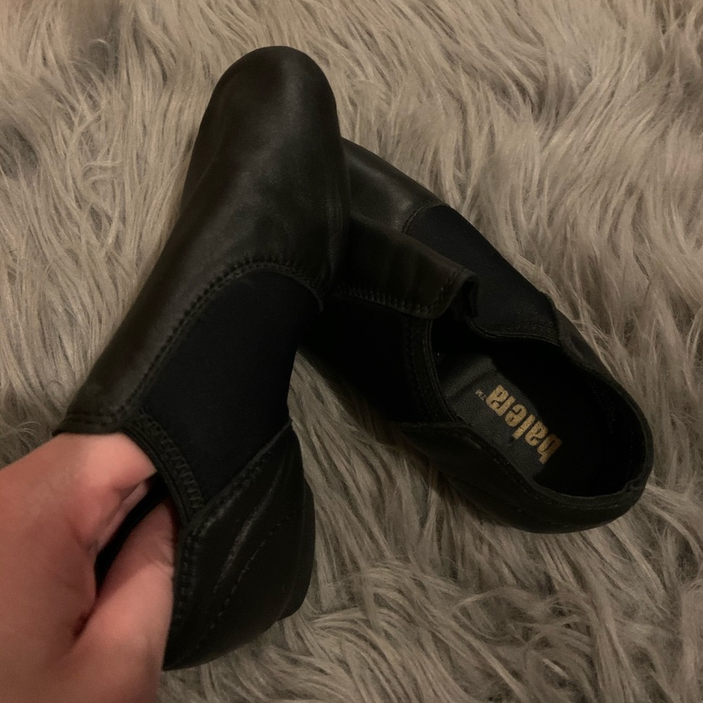 Little girl Black Jazz Shoes. Good Condition!